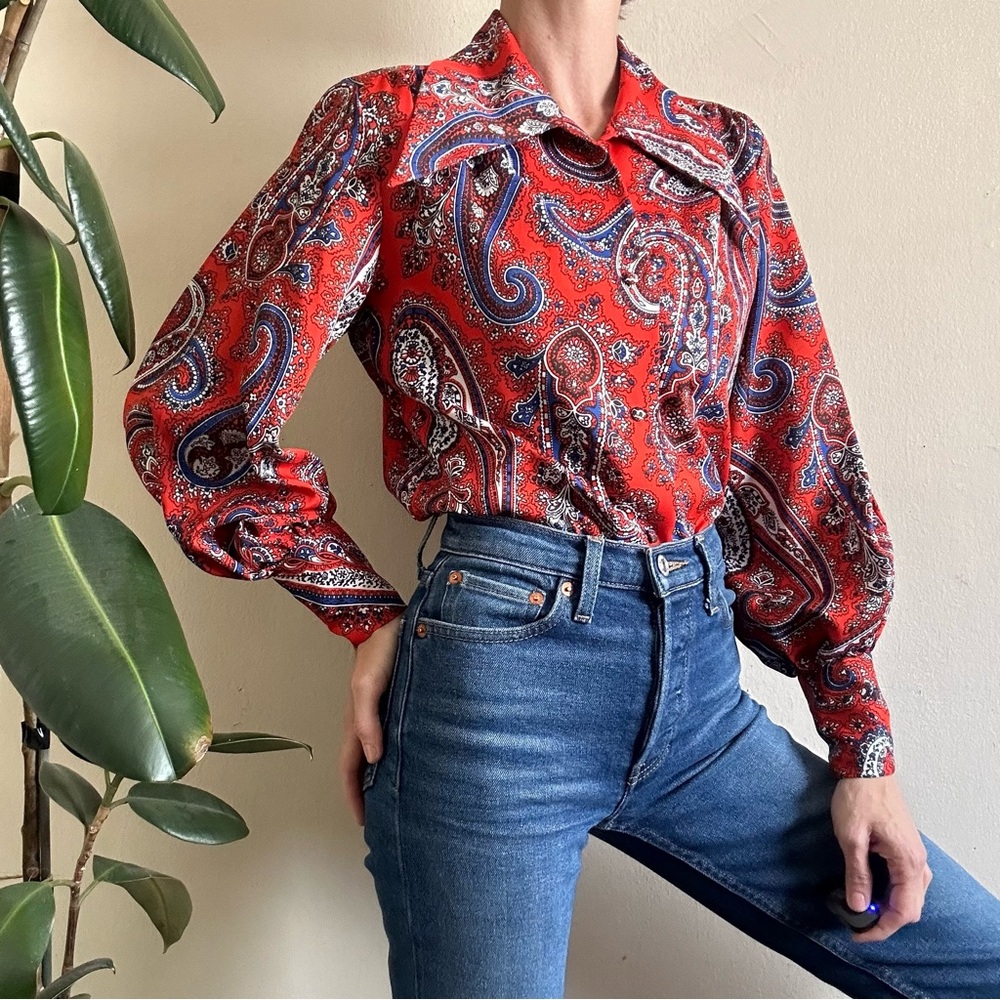 Vintage Red Paisley Button-Front Blouse with Navy Accents